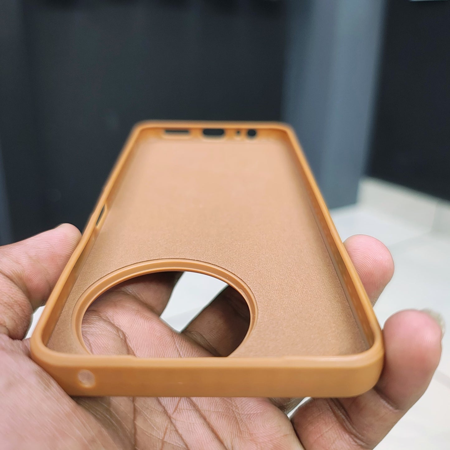 KAJSA LEATHER CASE WITH CLOTH